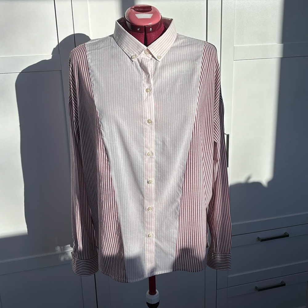 Two Tone Pink and Burgundy Button Down